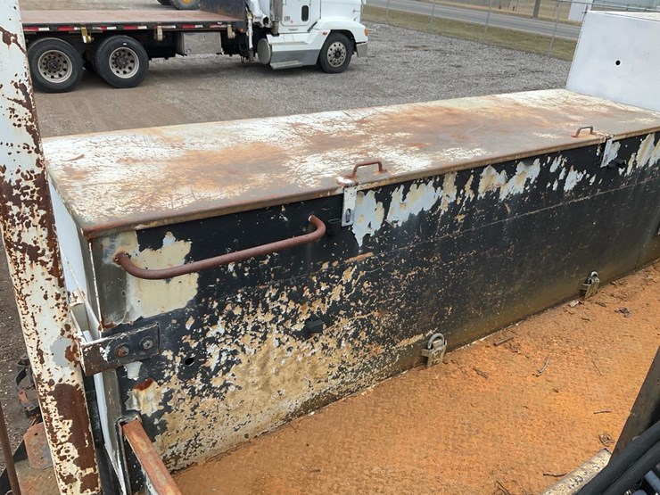 2014-international-7300-image-60