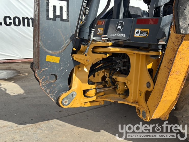 2019-deere-310l-image-26