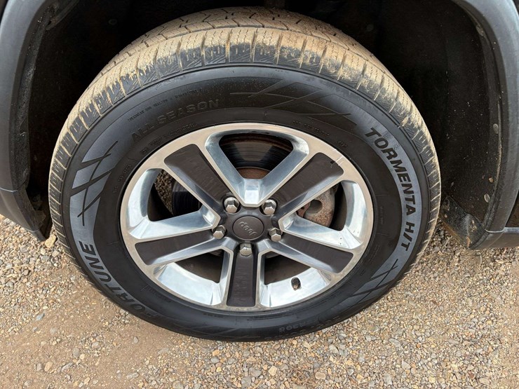 2012-jeep-grand-cherokee-image-7