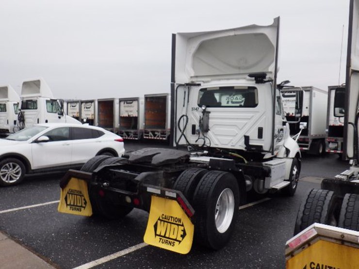 2016-international-prostar-image-10