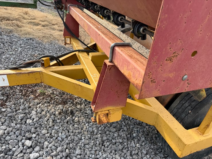 #41047-•-w&a-manufacturing-894-levee-seeder-and-packer-image-23