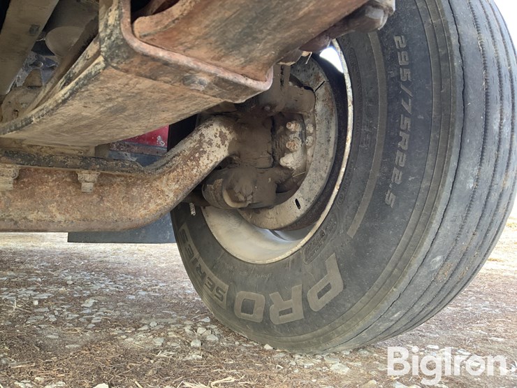 1993-international-8100-image-12