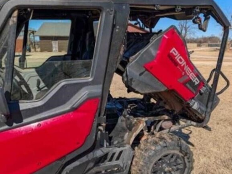 2024-pioneer-1000-image-6