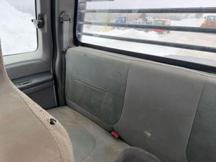 2009-ford-f650-xlt-image-17