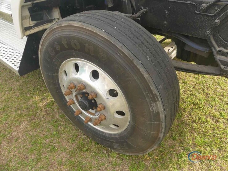 2018-kenworth-t880-image-11