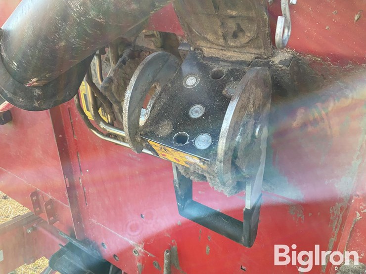 2012-case-ih-3020-image-10