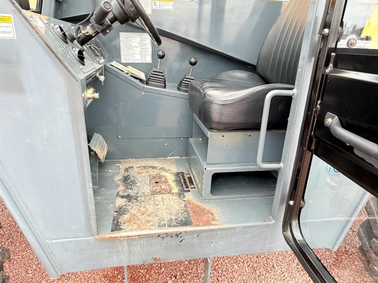 2014-gehl-rs10-55-image-38