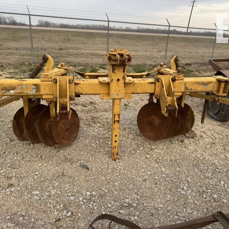 PRIME LEVEE PLOW