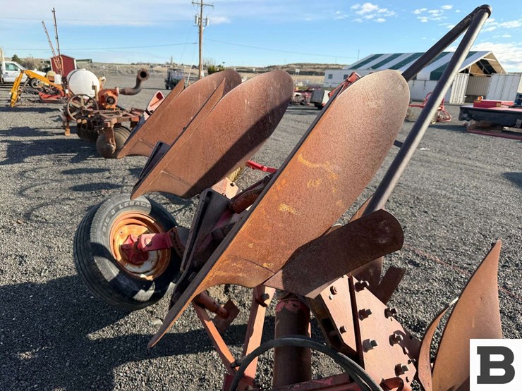 massey-ferguson-57-image-7