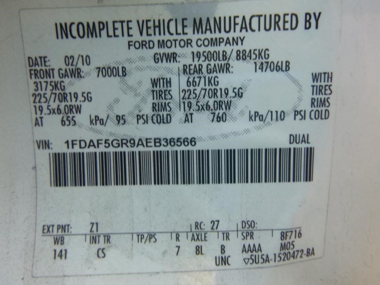 2010-ford-f550-image-34