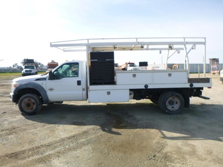 2011-ford-f550-image-5