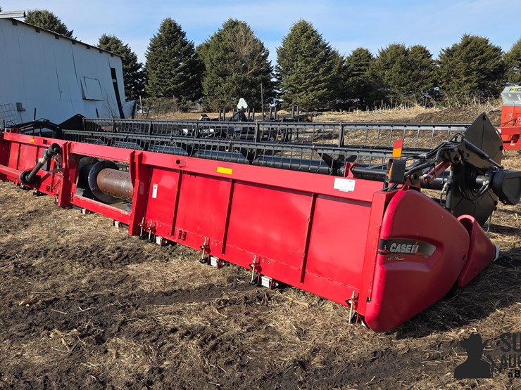 2011-case-ih-3020-image-5