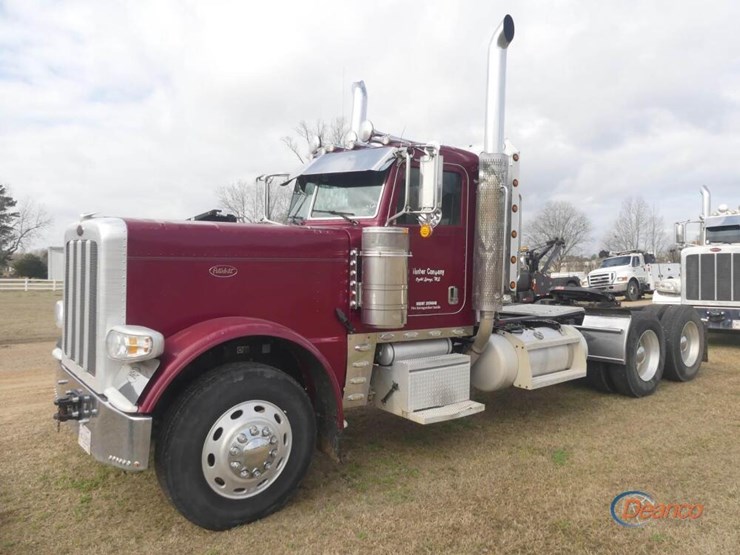 2012-peterbilt-389-image-22