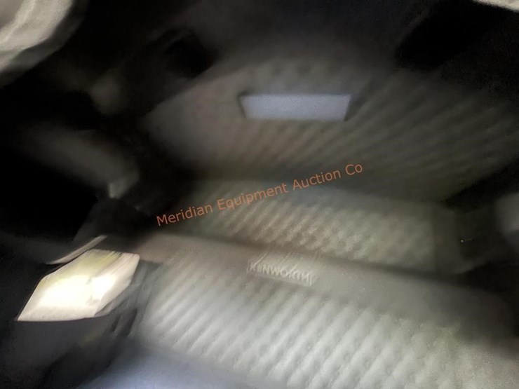 2012-kenworth-t600-image-37