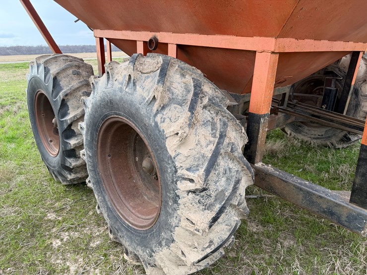 #41025-•-dennis-grain-cart-image-10