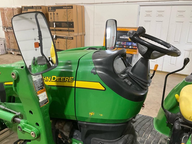 2010-john-deere-3520-image-28