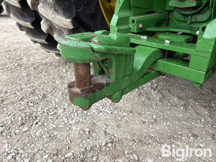 john-deere-8320r-image-10