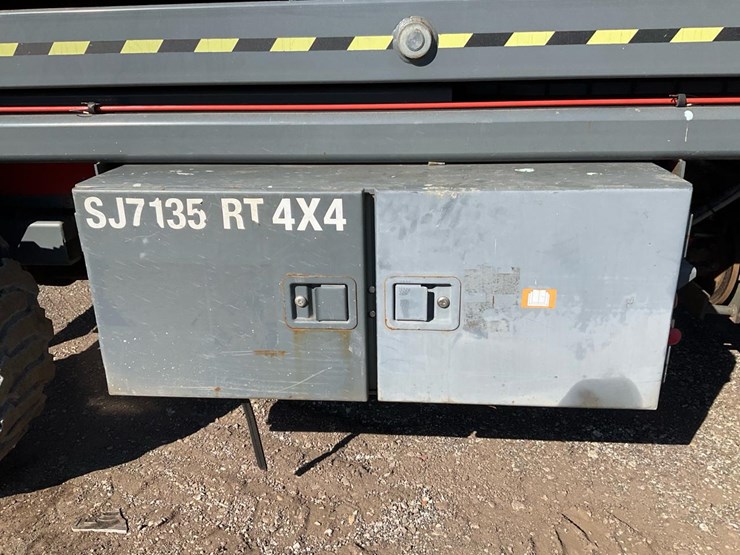 2015-skyjack-sj7135rt-image-35