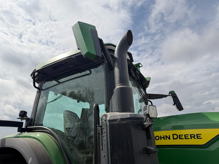 2023-john-deere-8r-310-image-41