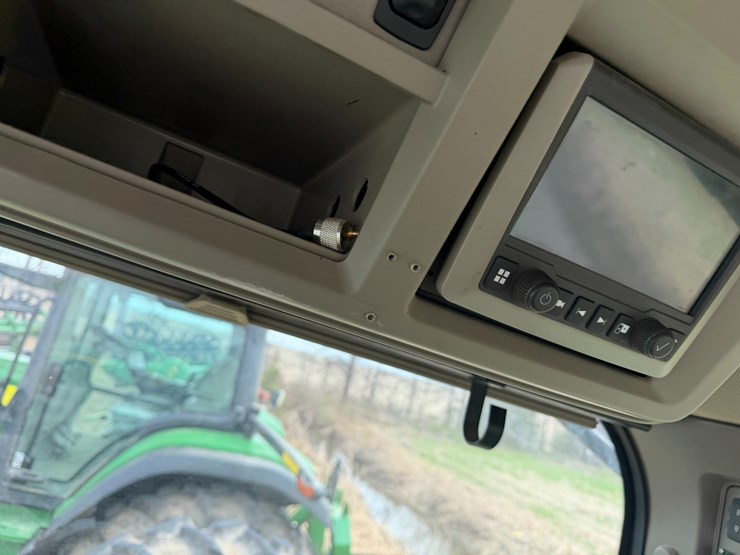 2023-john-deere-8r-310-image-68