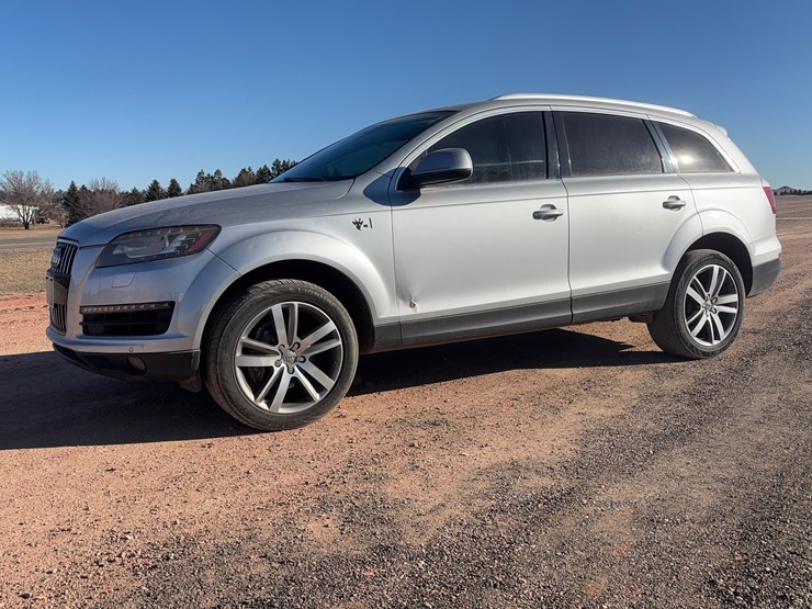 2011-audi-q7-image-1