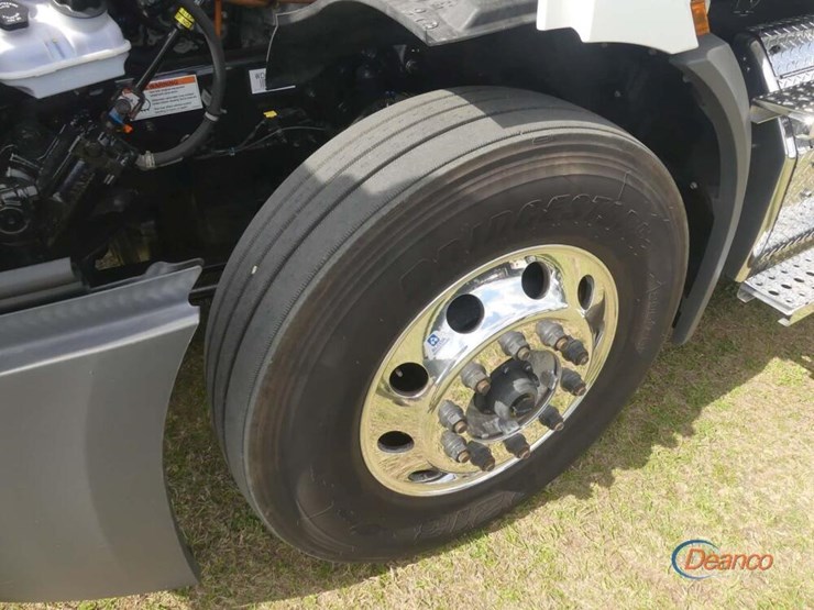 2025-freightliner-cascadia-116-image-11