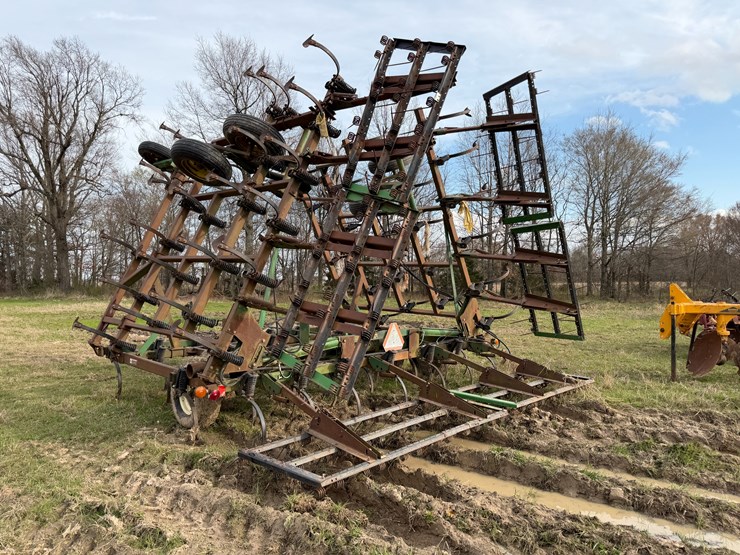 john-deere-38-image-4