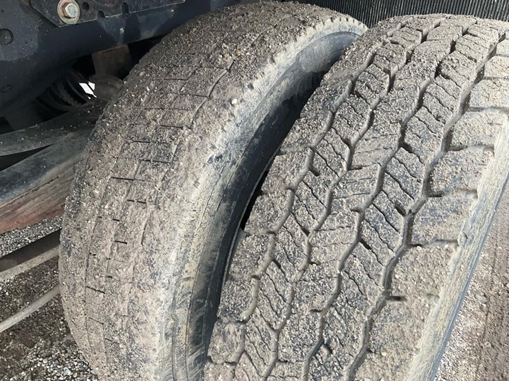 2019-ford-f550-xl-image-27