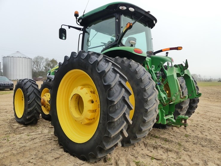 john-deere-8370r-image-4