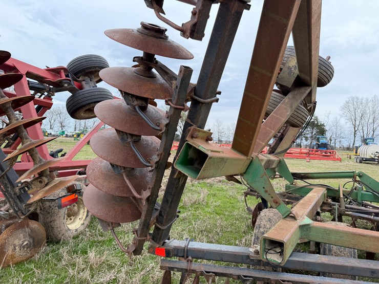 john-deere-36-image-19