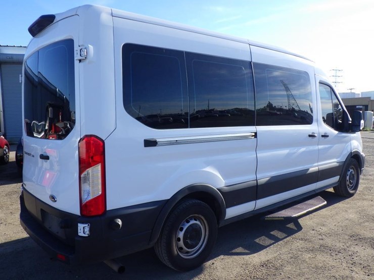 2020-ford-transit-image-3