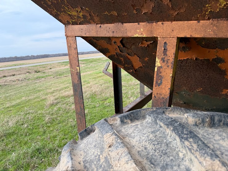 #41026-•-dennis-grain-cart-image-36