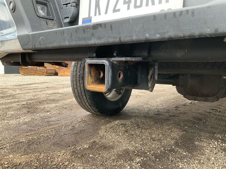 2021-ford-f150-xl-image-27