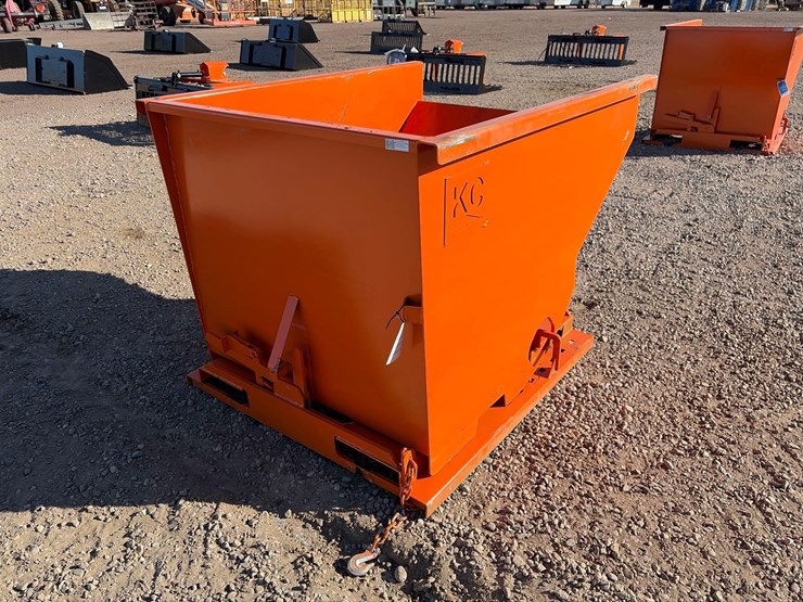 self-dumping-hopper-with-fork-pockets-image-4