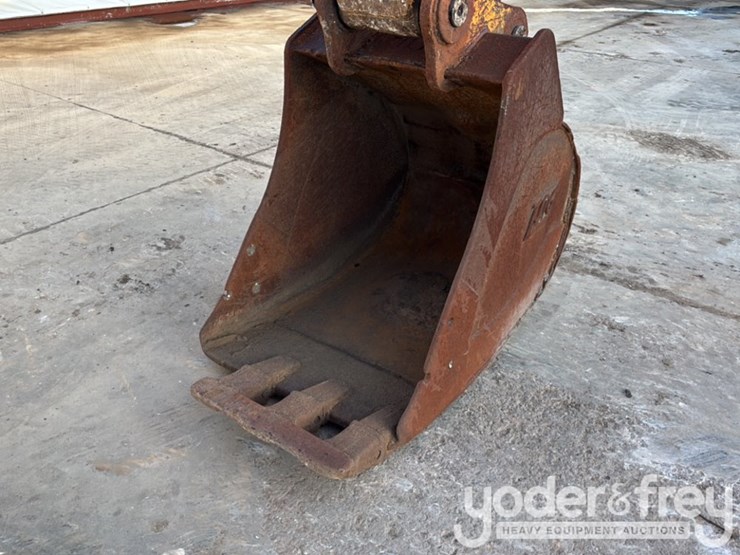 2019-hyundai-hx130-lcr-image-26