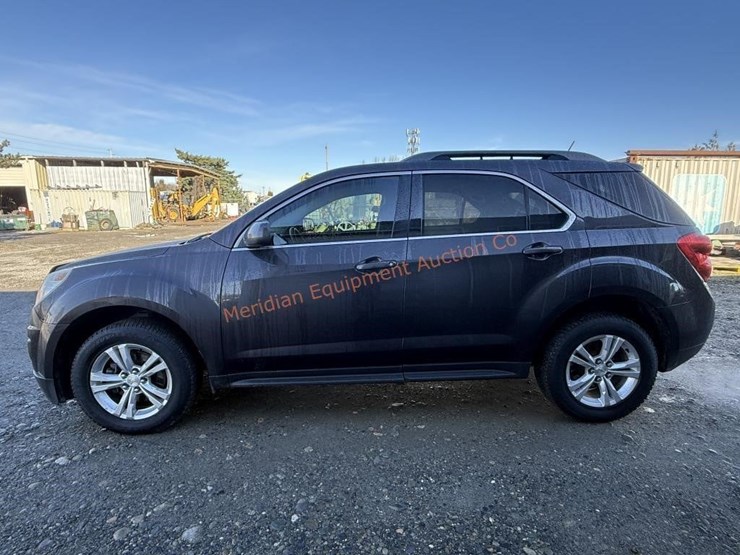 2015-chevrolet-equinox-lt-image-2