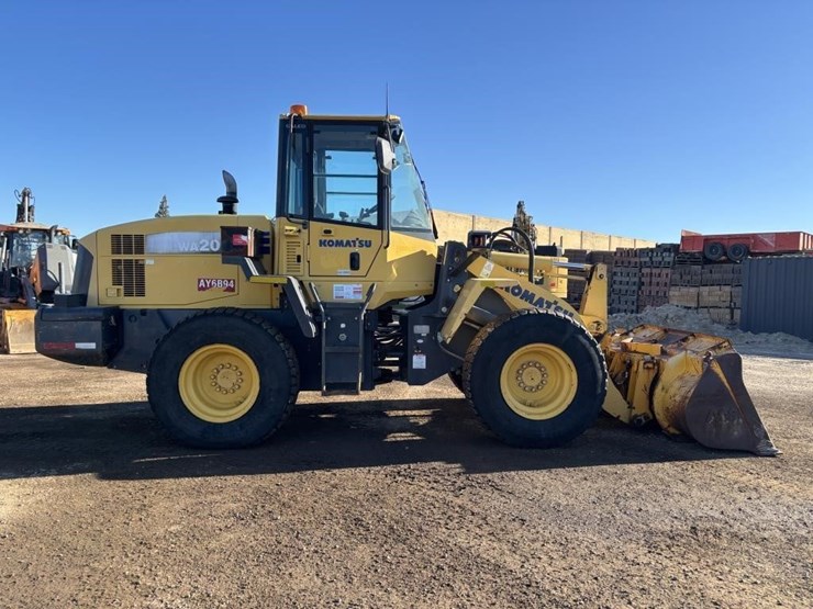 2007-komatsu-wa200-5-image-7