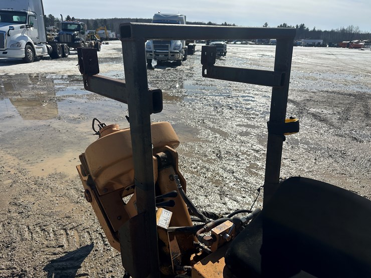 case-maxi-sneaker-image-56