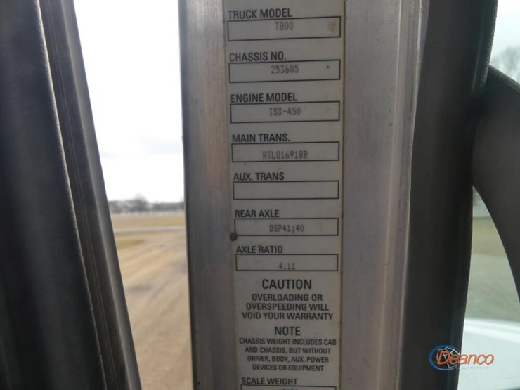 2009-kenworth-t800-image-24