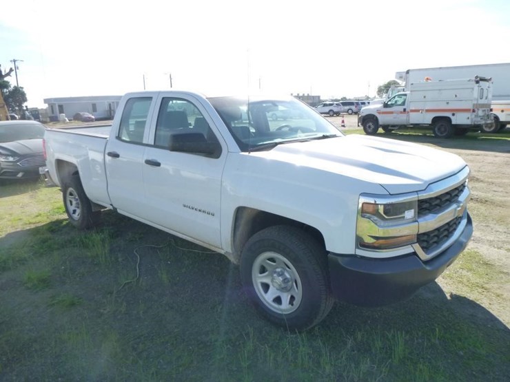 2019-chevrolet-1500-image-2