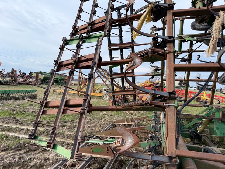 john-deere-38-image-57