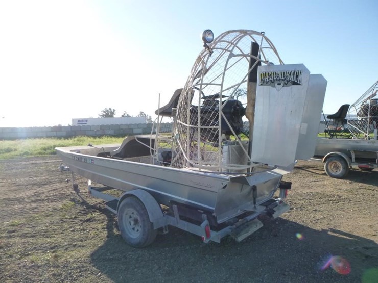 2001-unknown-trailer-image-4