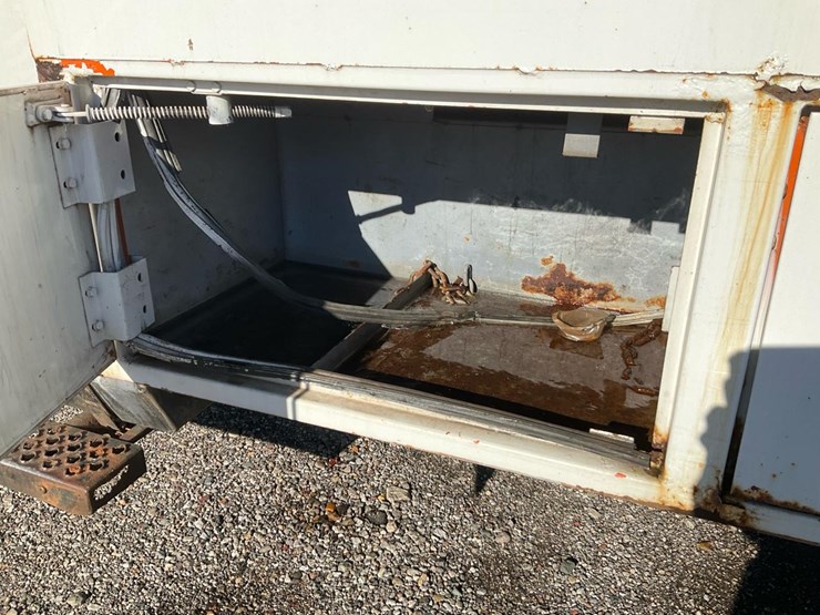 2004-gmc-topkick-image-20