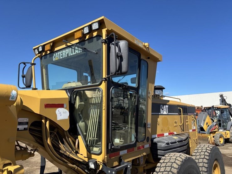 caterpillar-143h-image-36