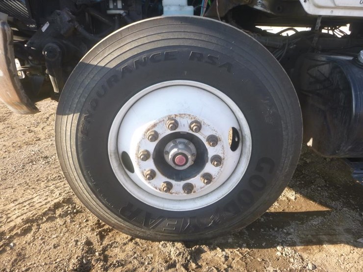 2005-international-durastar-4400-image-22