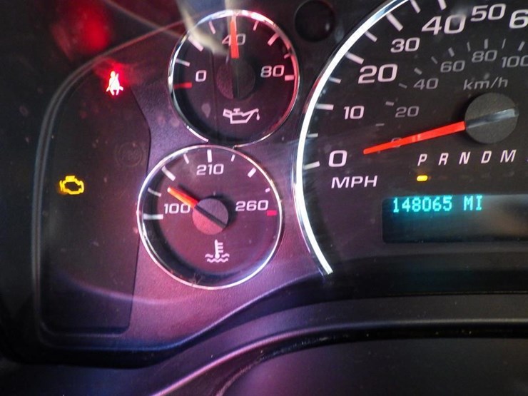 2018-chevrolet-express-2500-image-13