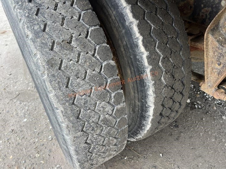 1984-international-s2500-image-14