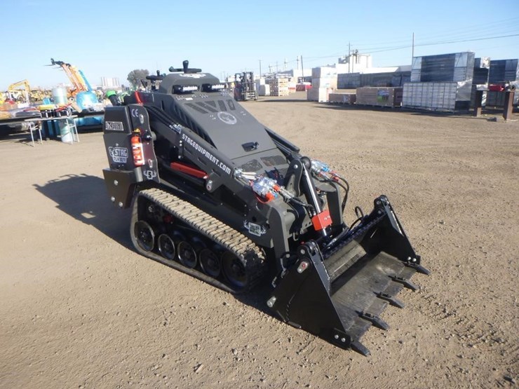 2025-kubota-d1703-image-2