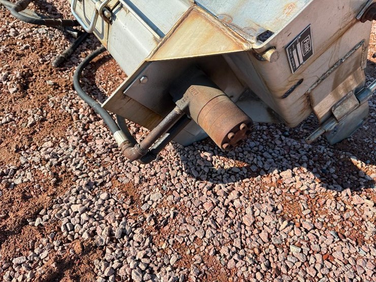 #414-•-lot-414-image-10