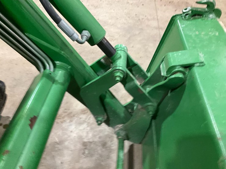 2010-john-deere-3520-image-15